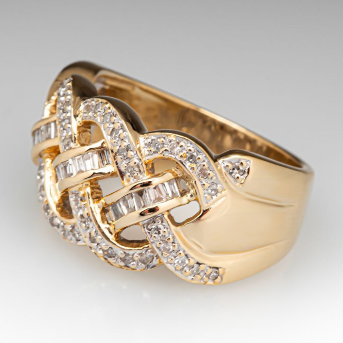 Unisex Copper Floral Pattern Ring with Synthetic Zirconia